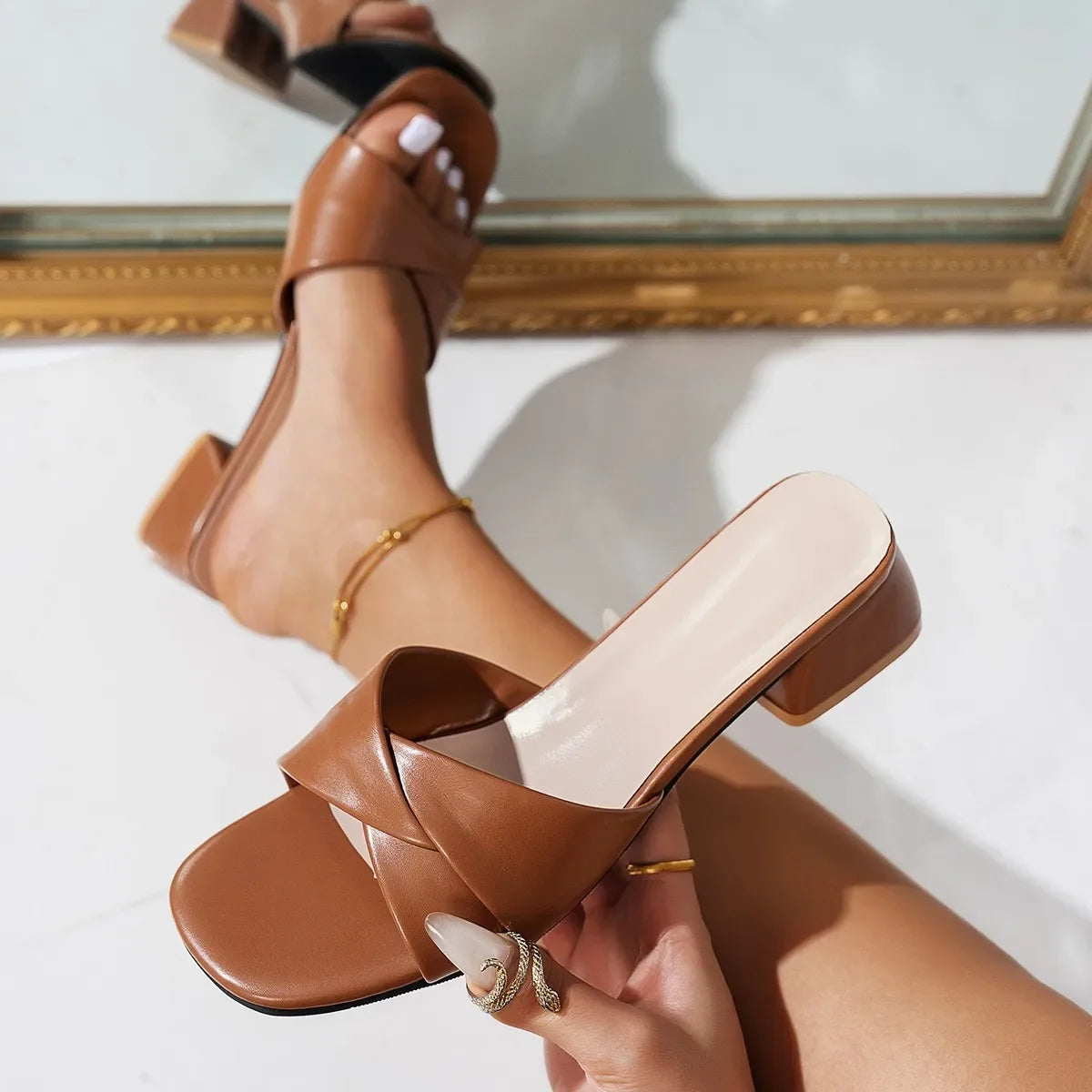 Elegant Open Toe Solid Color Simple Leather Surface Versatile Large Sandals