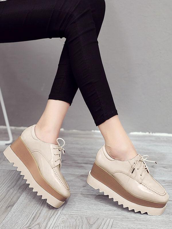 Elegant Polyurethane Lace Up Rubber Platform in Patent Leather Shoes
