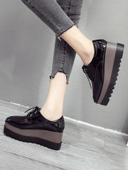 Elegant Polyurethane Lace Up Rubber Platform in Patent Leather Shoes