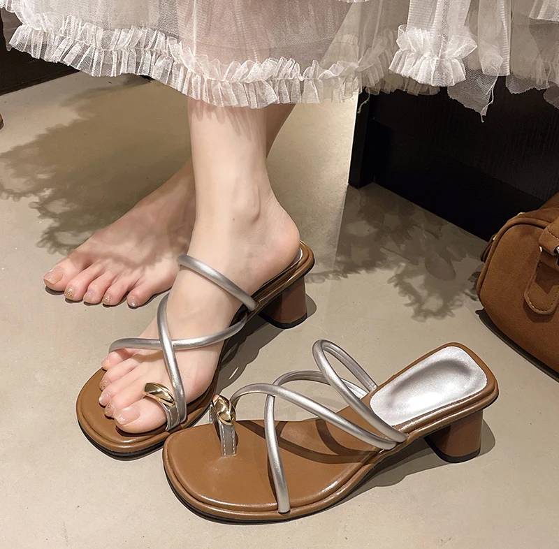 Elegant Rubber Metal Clip Toe Pull On Thick Square Heels Slide Sandal