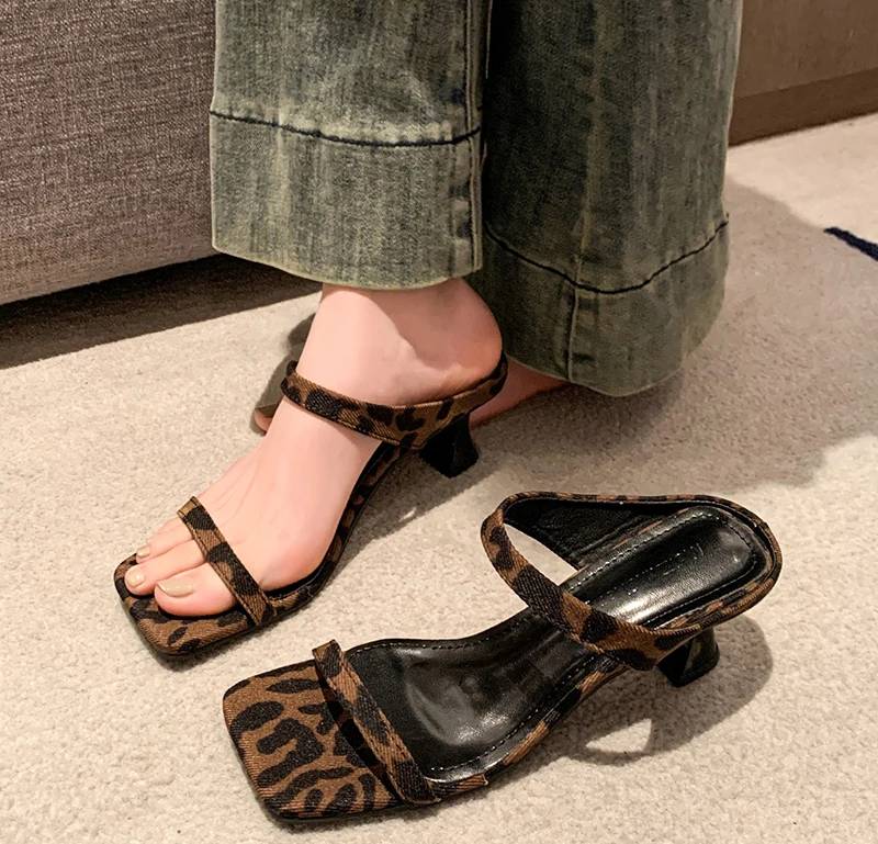 Elegant Street Style Leopard Open Toe Slide Thick Square Heel Sandals