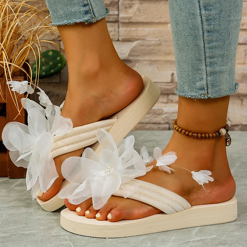 Flower EVA Sole Lightweight Flat Comfortable Beach Style Flip Flops Slippers