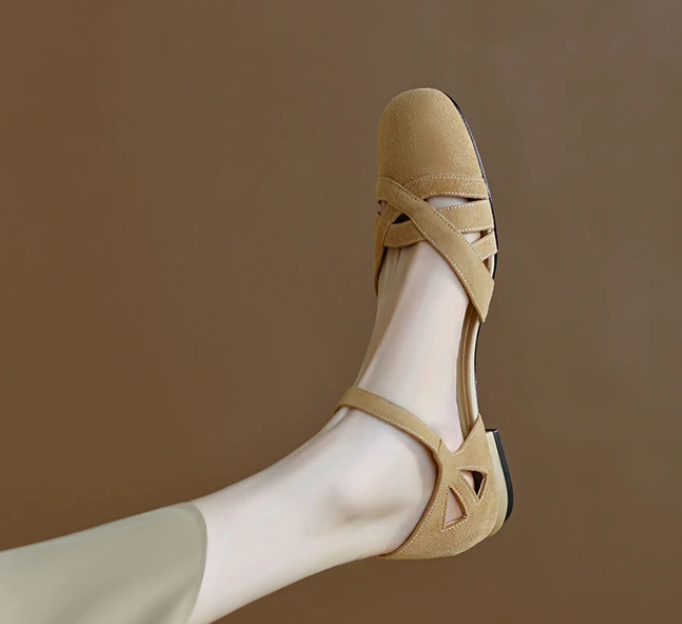 Comfort Round Toe Breathable Med Clear Heels Sandals