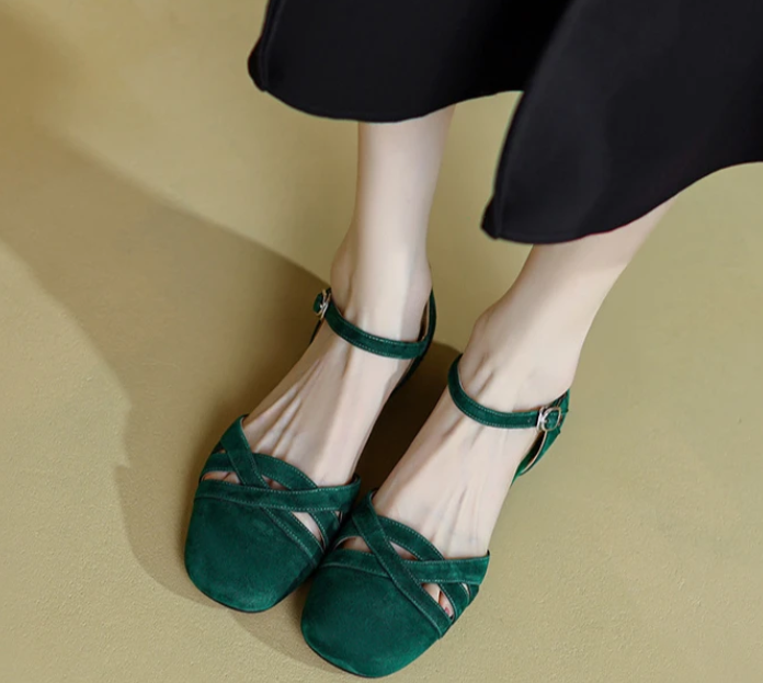Comfort Round Toe Breathable Med Clear Heels Sandals
