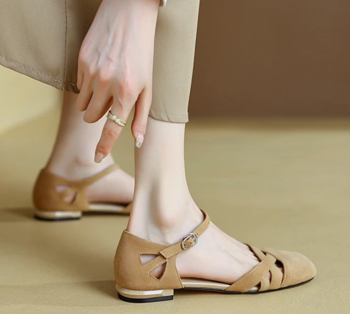 Comfort Round Toe Breathable Med Clear Heels Sandals