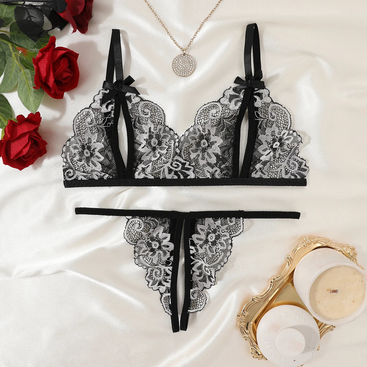 New Lingerie Red Bra Panties Set Cute Bow Ultrathin Lace Underwear Set Temptation Erotic Outfits