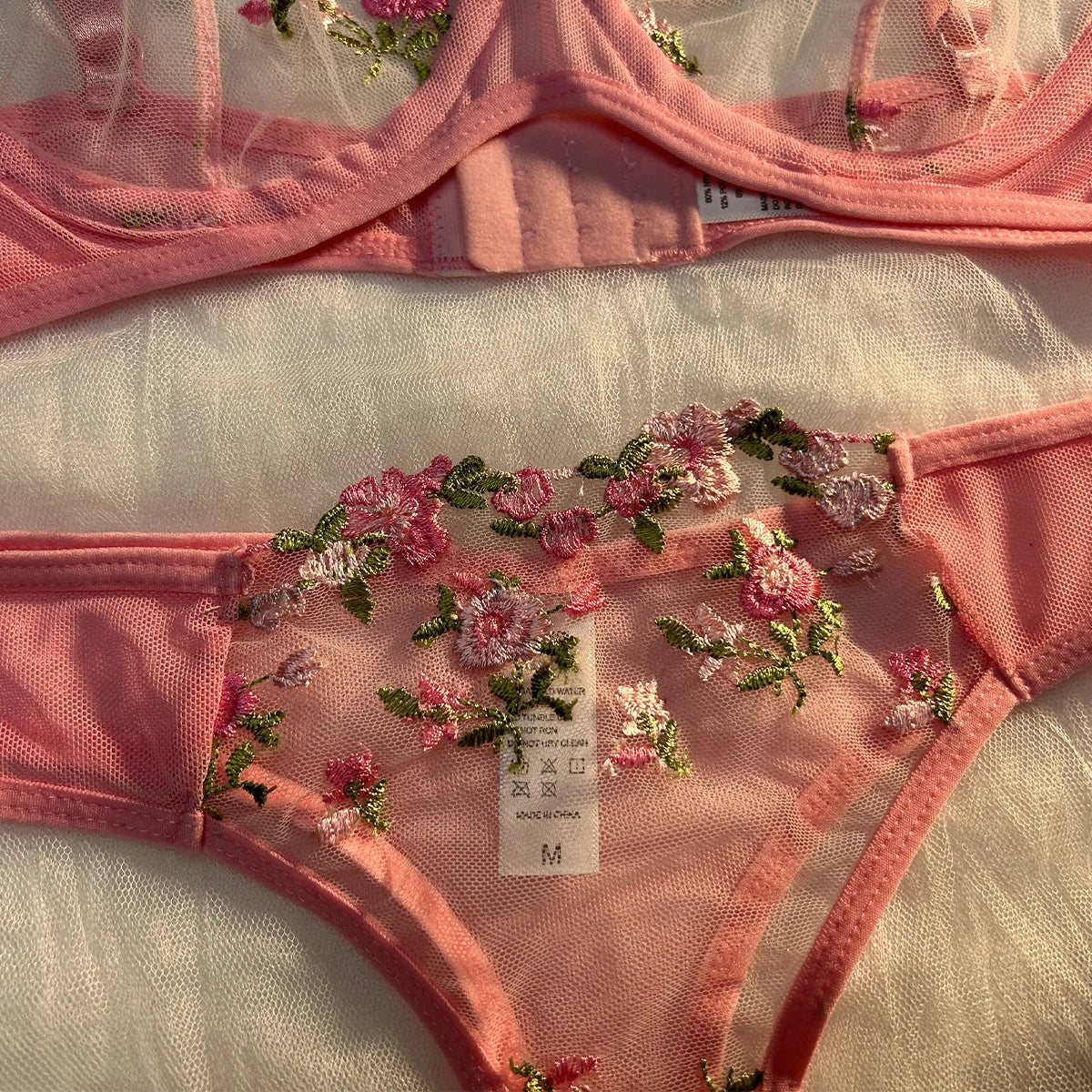 Pink Lingerie Woman Lace Transparent Underwear Fairy Embroidery Brief Sets Delicate Bra Panties Kits Erotic Breves Sets