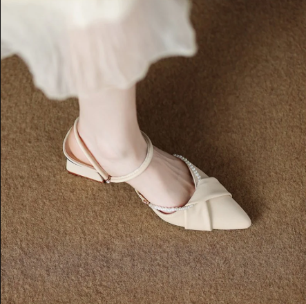 Retro Pointed Toe Beach Temperament Outdoor Simple Fashion Sandal