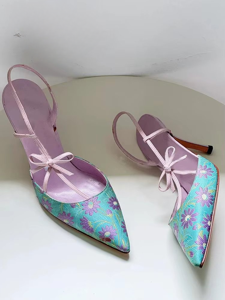 Retro Satin Embroidery  Pointed High Heels