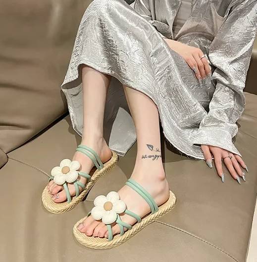 Roman Style Internet Celebrity Outer Wear PVC With Flower Flat Slippers