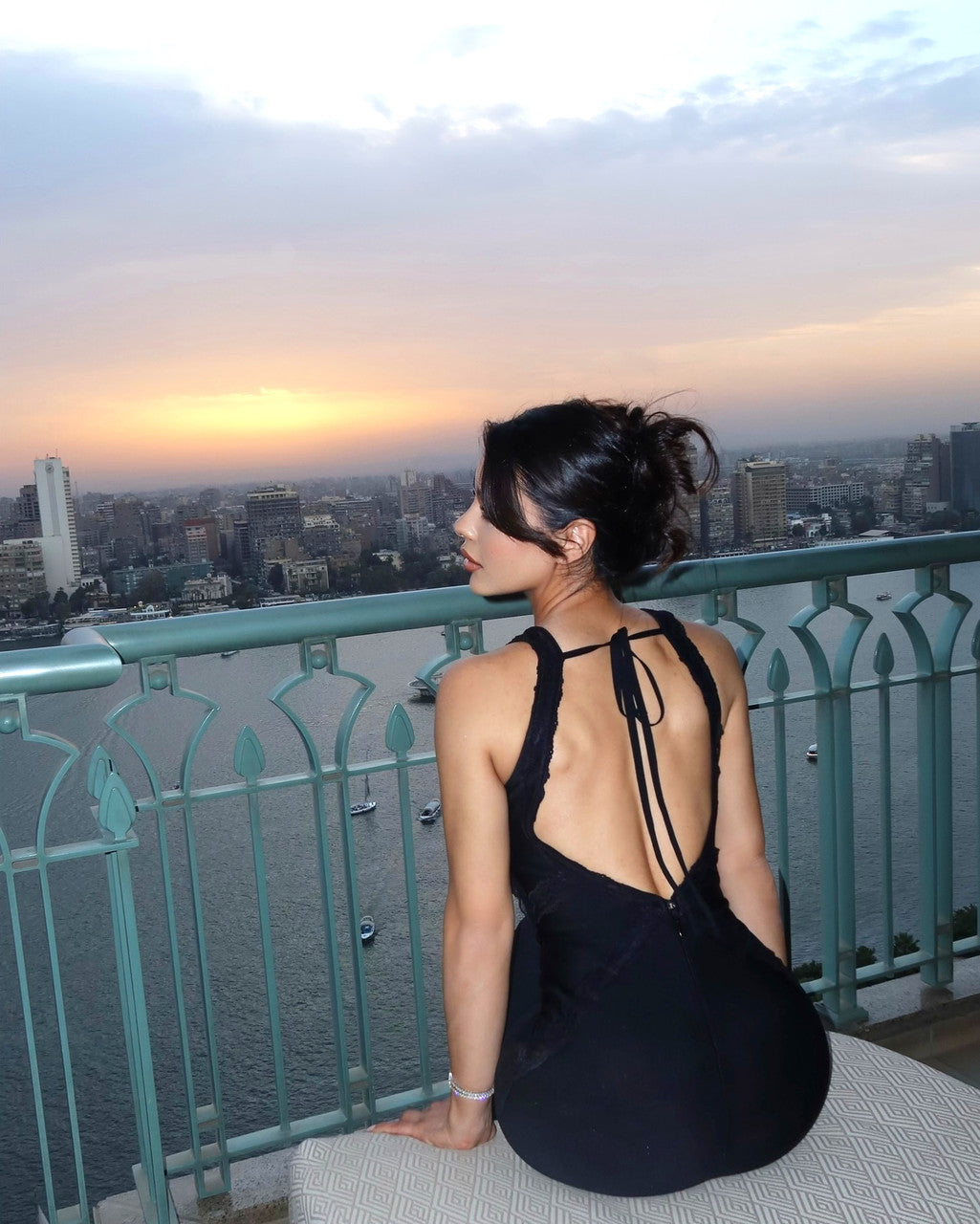 Scalloped Lace Backless Maxi Dress Black