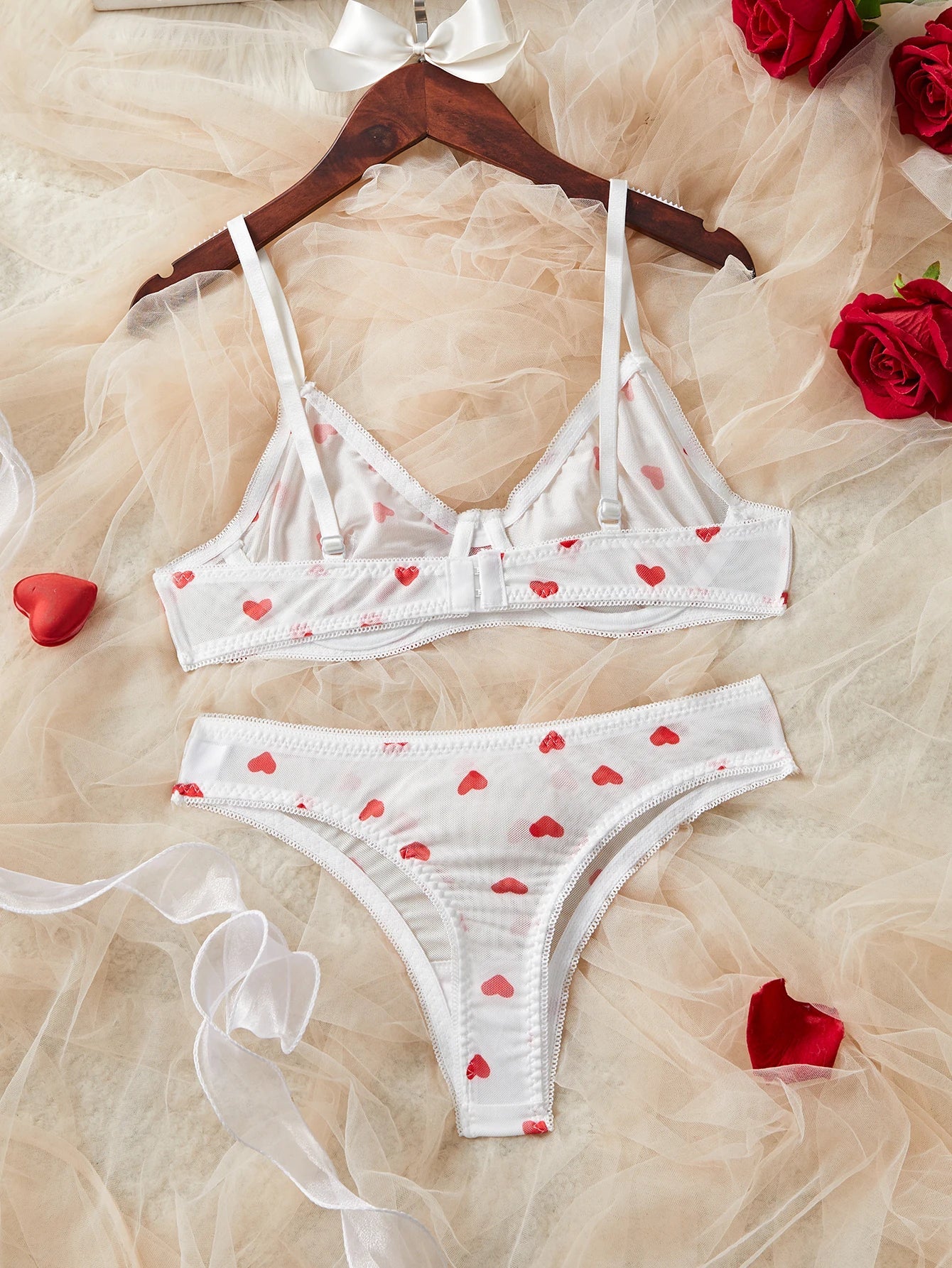 Alluring Romantic Lace Thin Straps Bra And Briefs Set With Adjustable Back Com