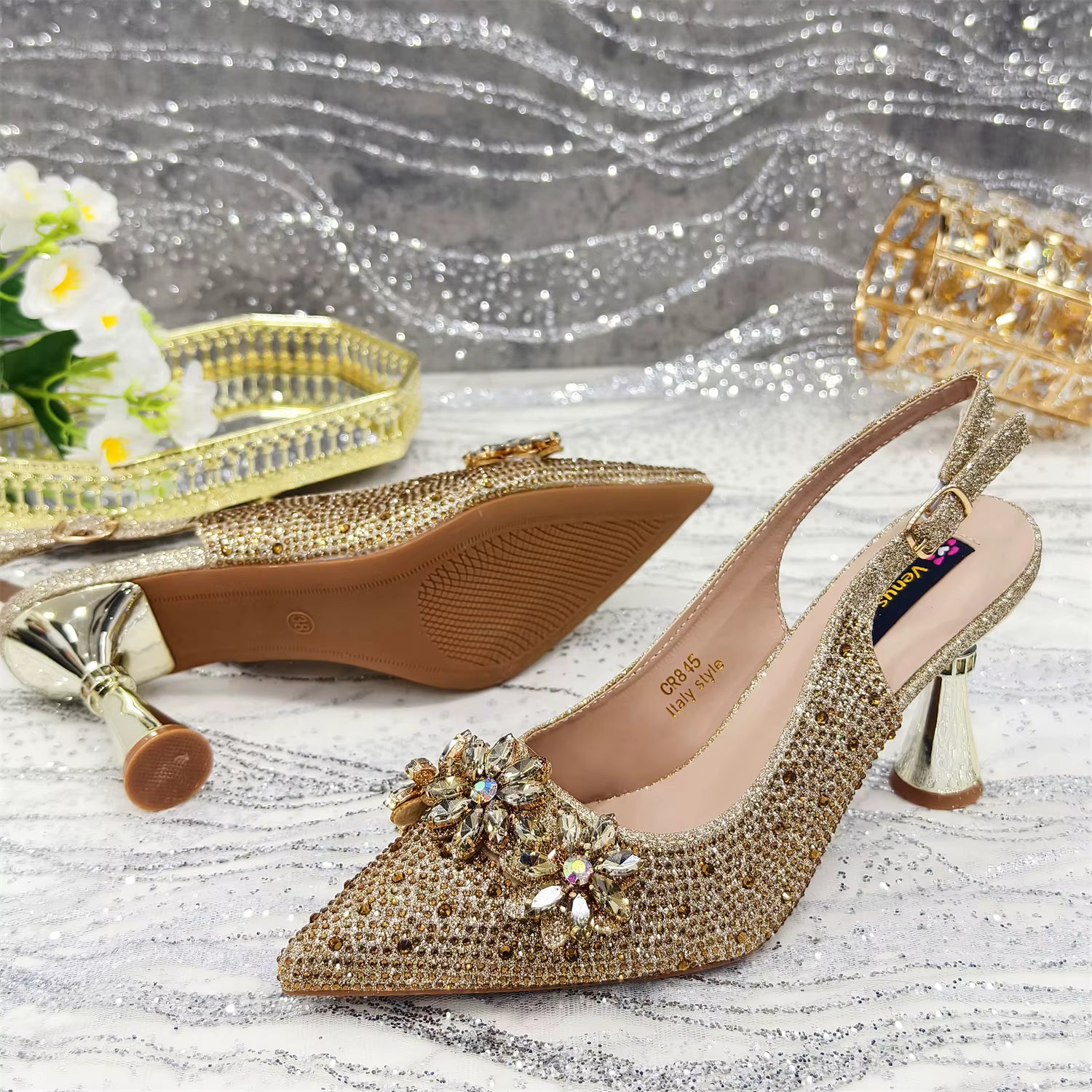 Special Design Pointy Toe Party High Heels And Exquisite Clutch Bag