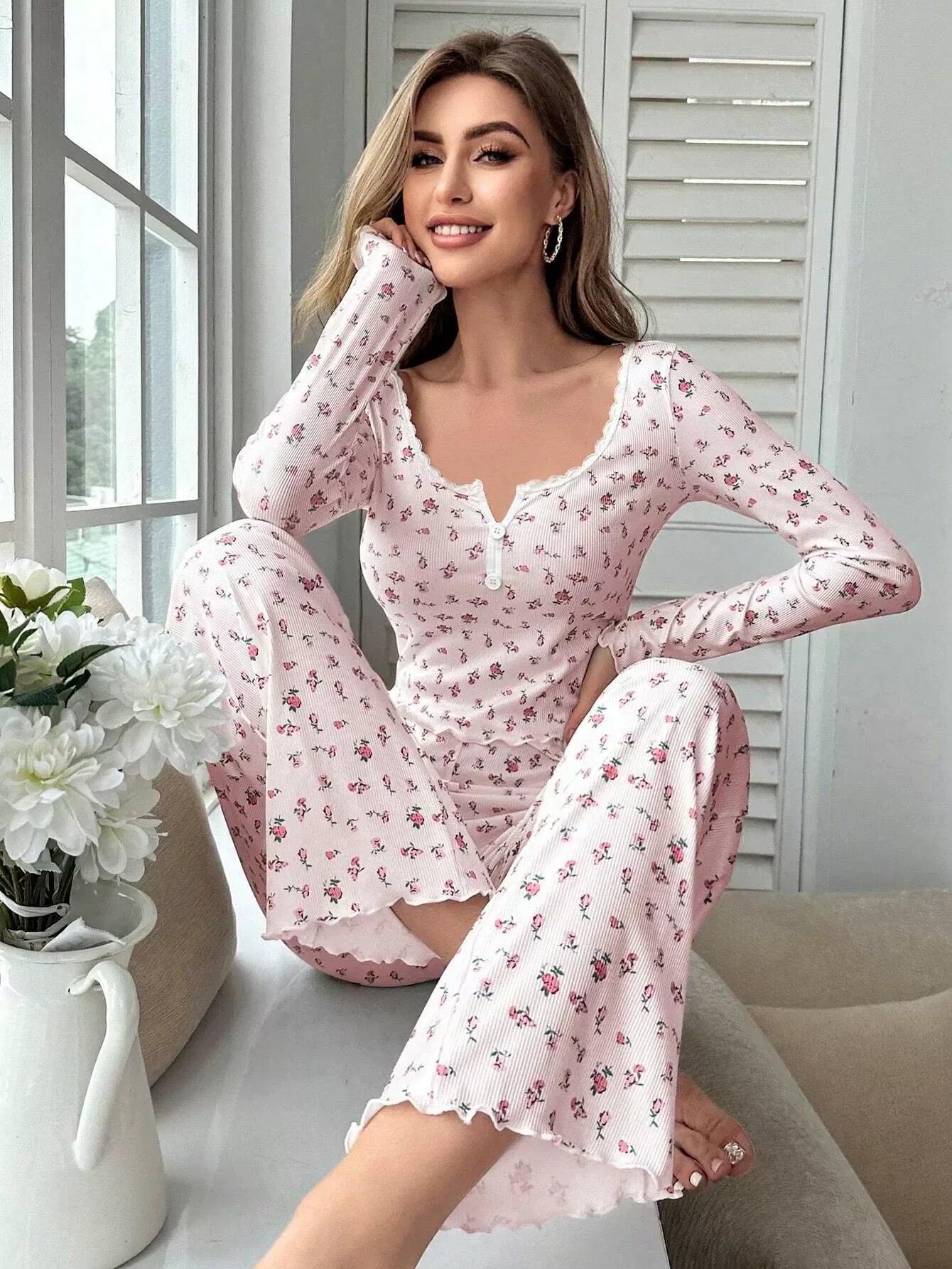Spring Summer Sleepwear Pajamas Floral Print Lettuce Trim Pajamas Set Tops and Long Trousers Loungewear Nightwear