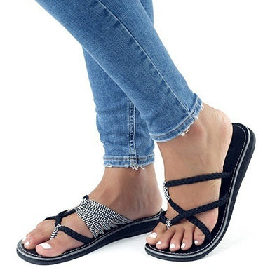 Strap-and-Chain Sandals Round Toes Crisscrossed Straps
