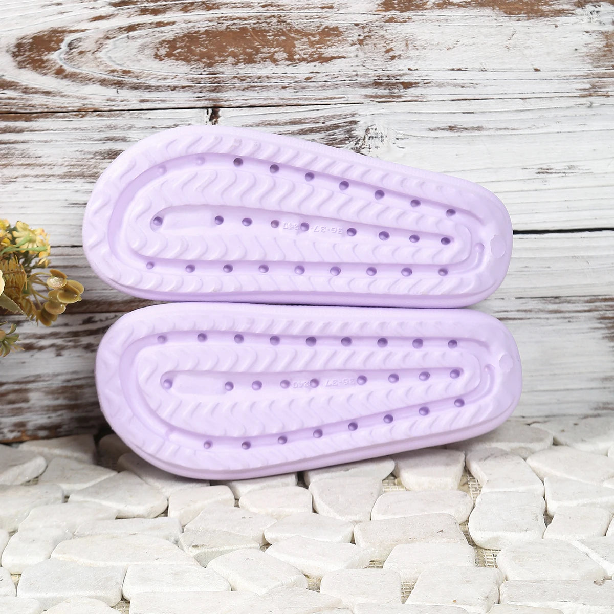 Sweet Flower Versatile Comfort Soft Flat Thick Sole Beach Style Slippers