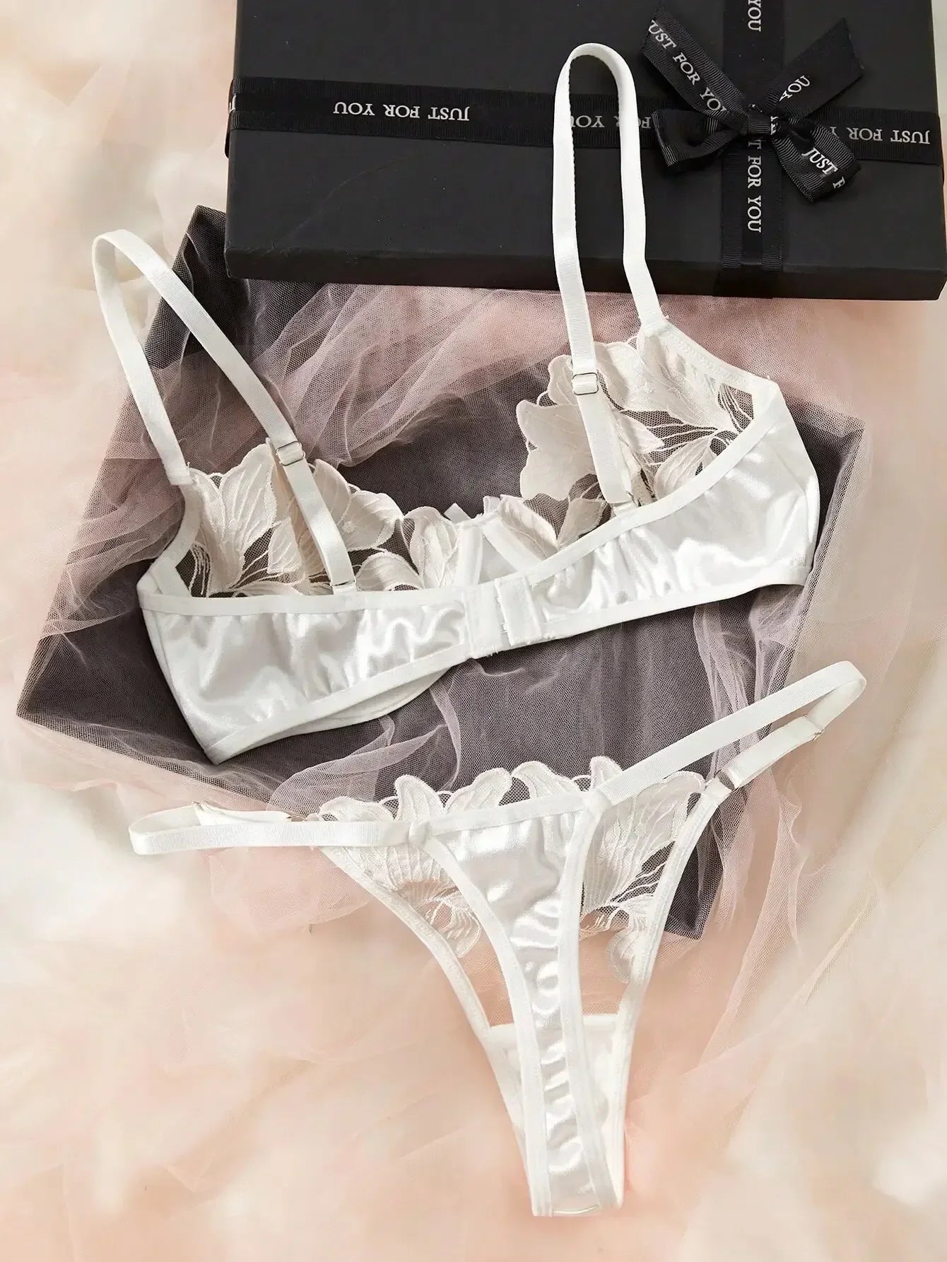 2 Pieces Ultra Thin Bra and Briefs Set Transparent Floral Printed Lace Lingerie Set Solid Exotic Underwear