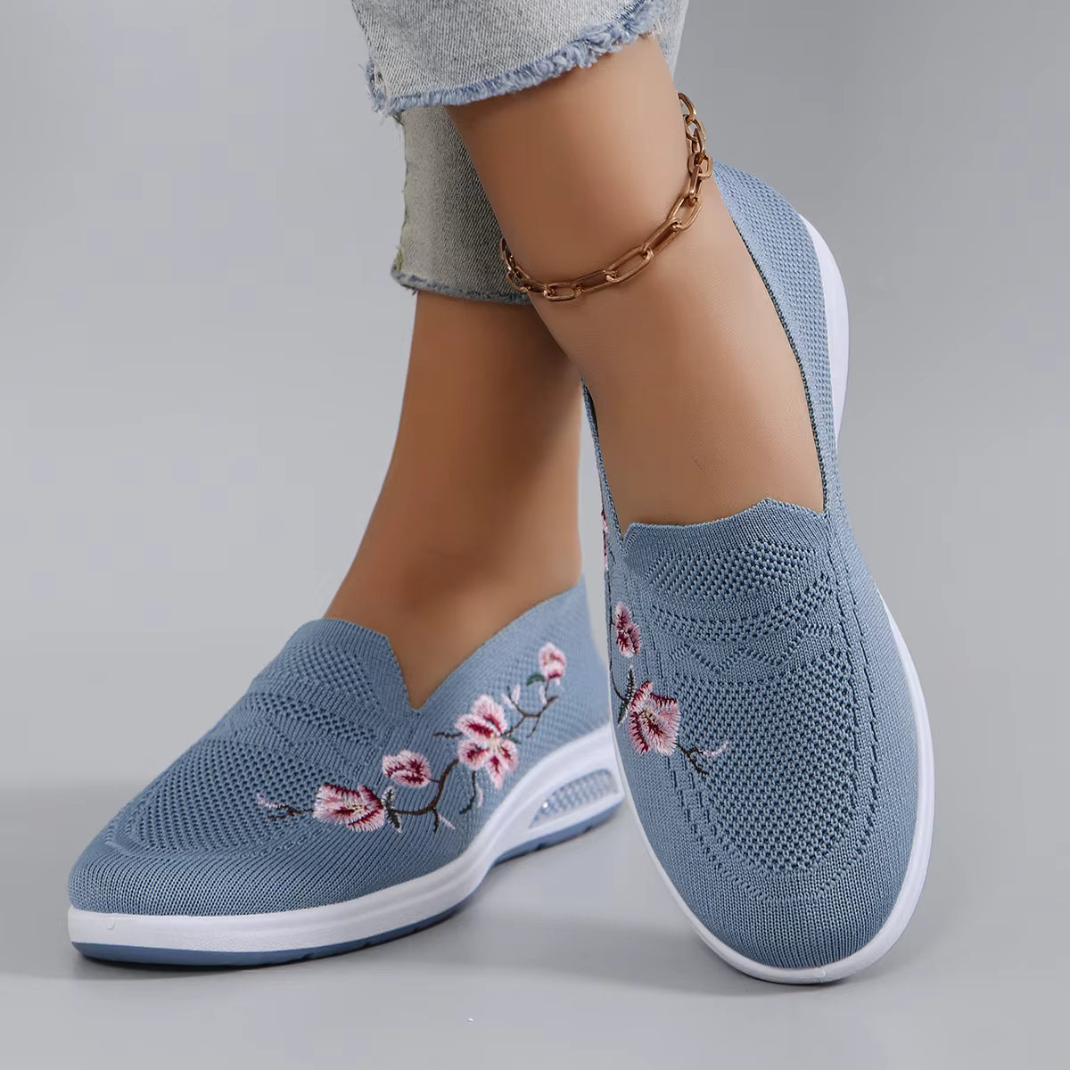 Casual Fashionable Breathable Lightweight Wear-Resistant Sports Shoes