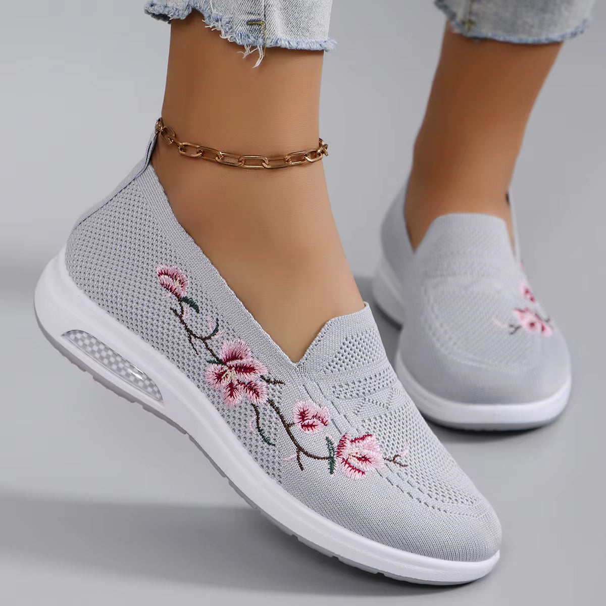 Casual Fashionable Breathable Lightweight Wear-Resistant Sports Shoes