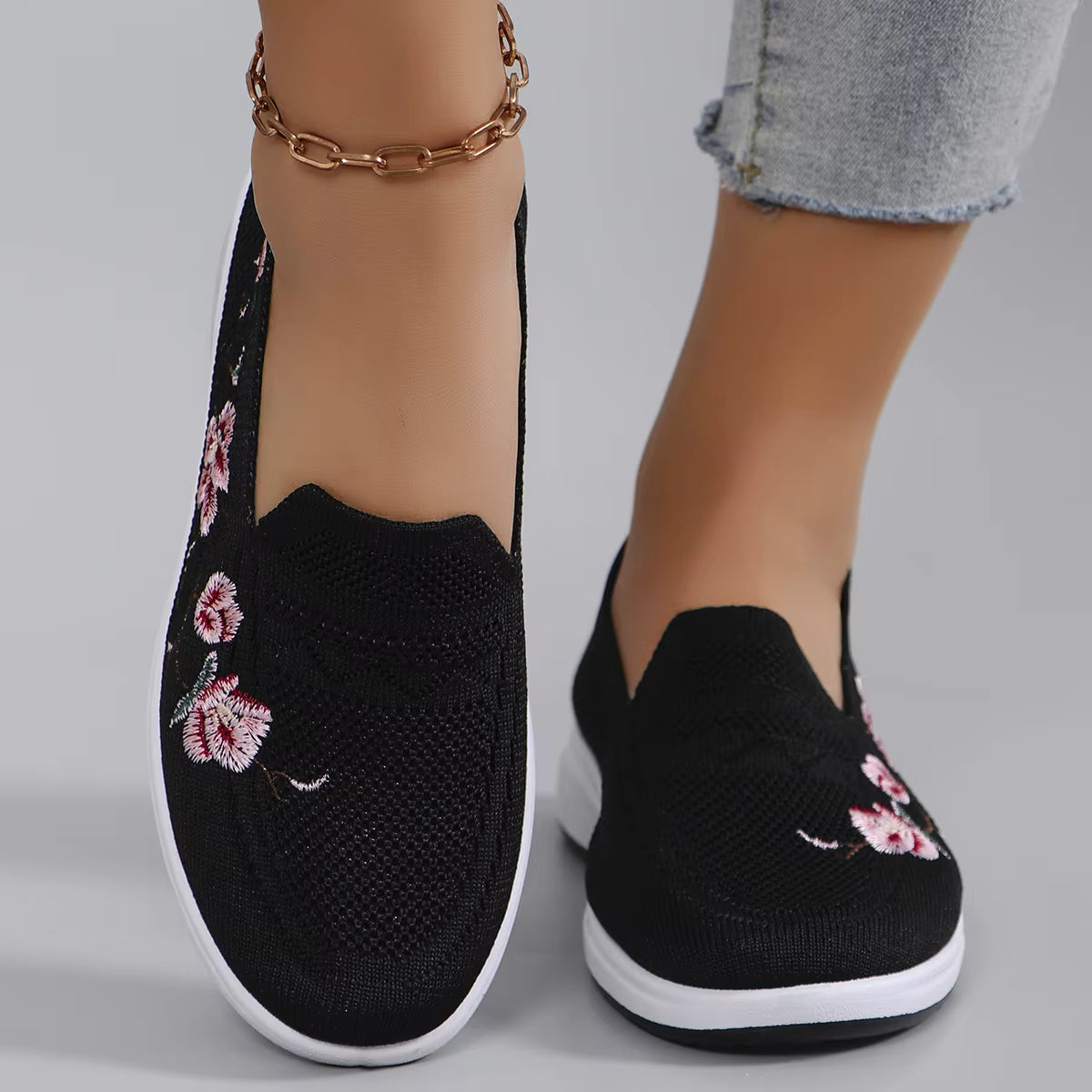 Casual Fashionable Breathable Lightweight Wear-Resistant Sports Shoes