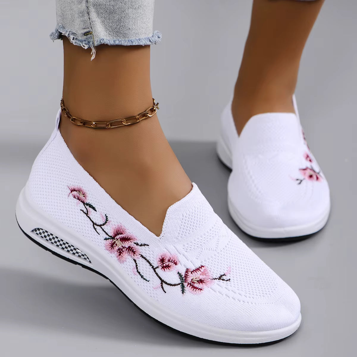 Casual Fashionable Breathable Lightweight Wear-Resistant Sports Shoes