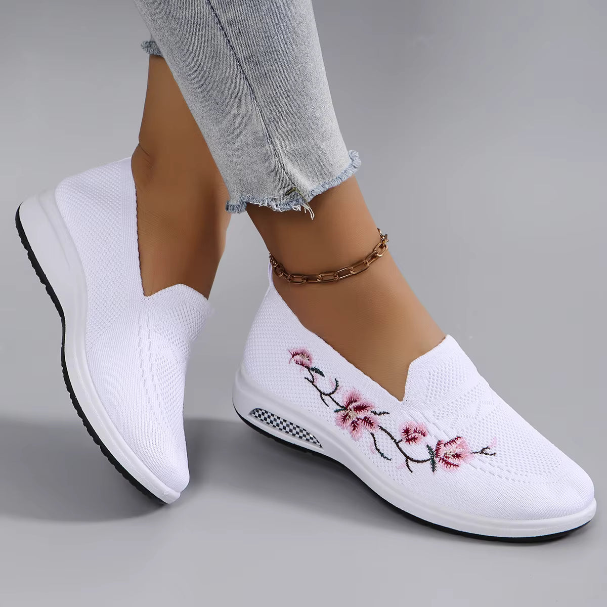 Casual Fashionable Breathable Lightweight Wear-Resistant Sports Shoes