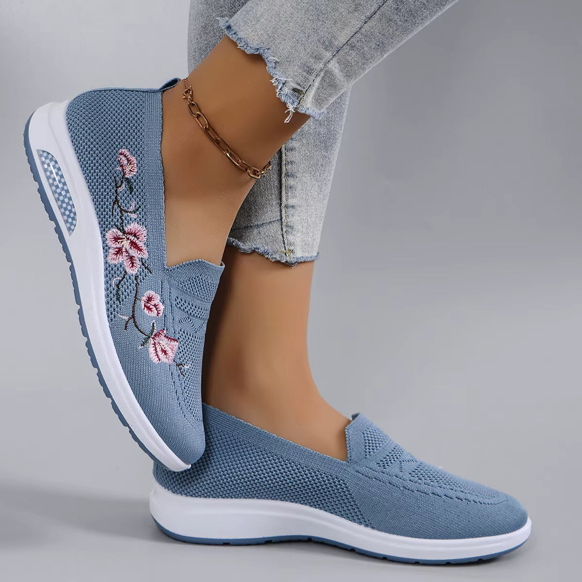 Casual Fashionable Breathable Lightweight Wear-Resistant Sports Shoes