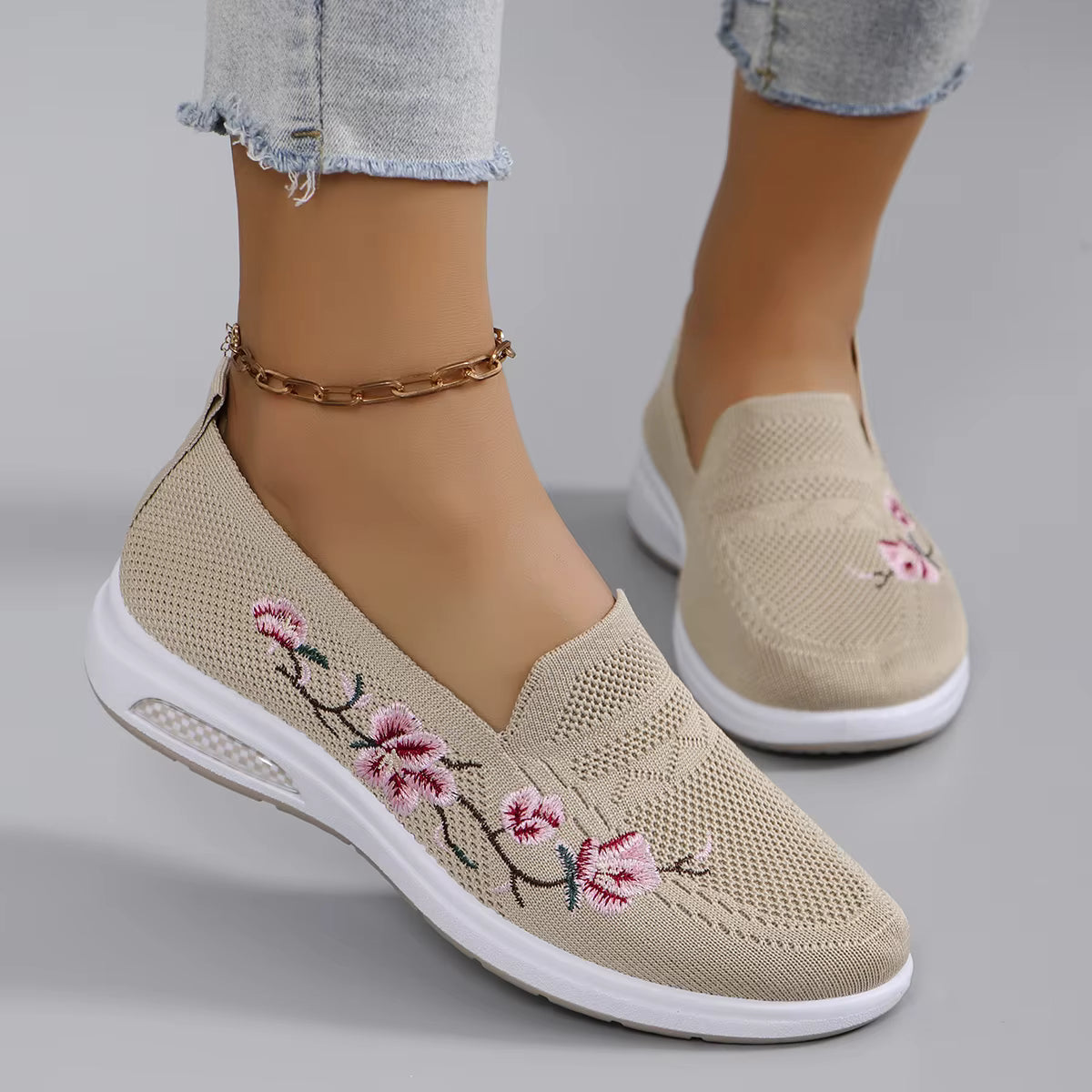 Casual Fashionable Breathable Lightweight Wear-Resistant Sports Shoes