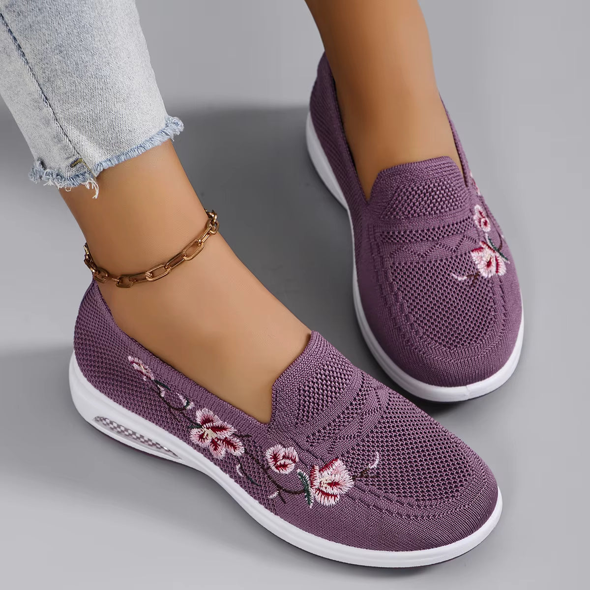 Casual Fashionable Breathable Lightweight Wear-Resistant Sports Shoes