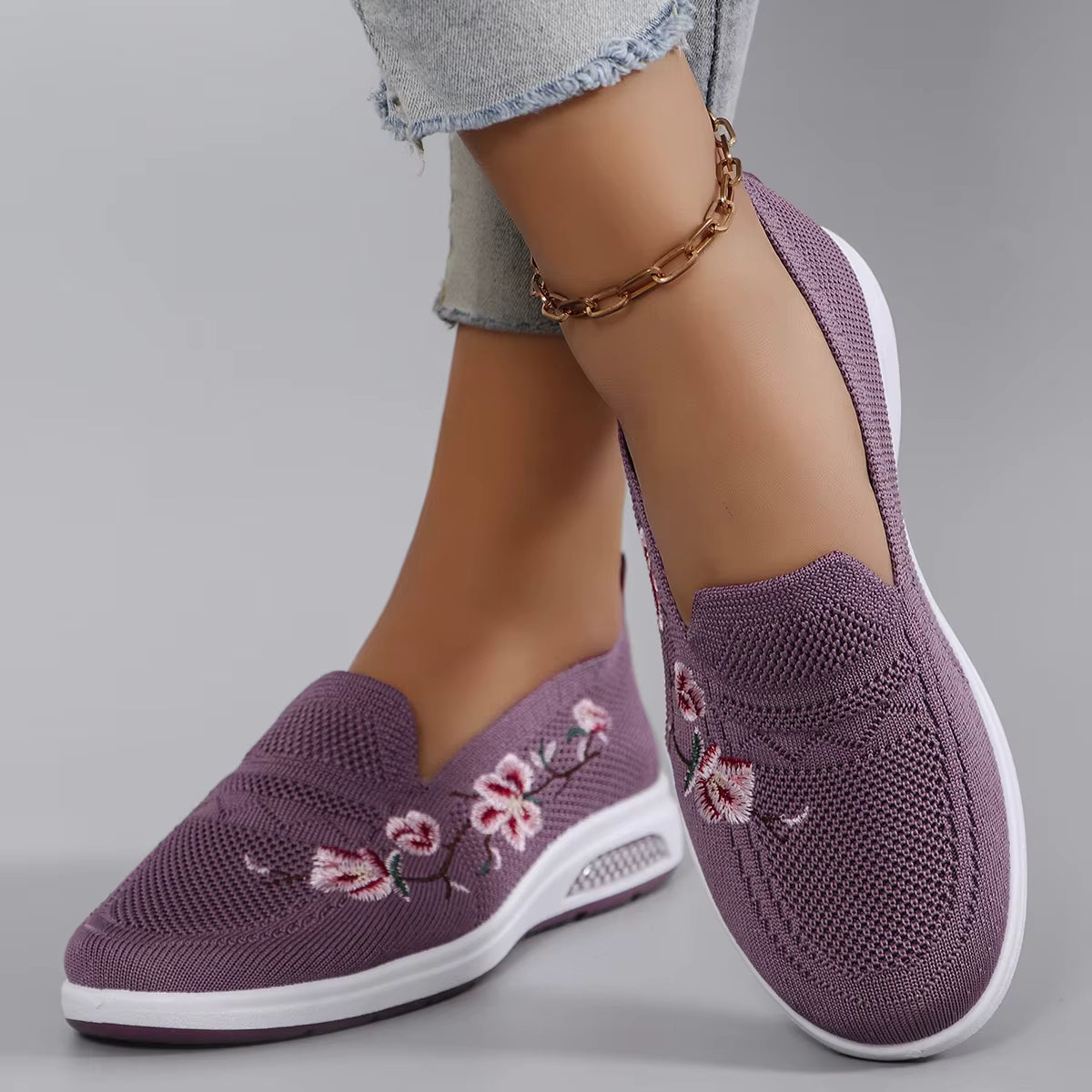 Casual Fashionable Breathable Lightweight Wear-Resistant Sports Shoes