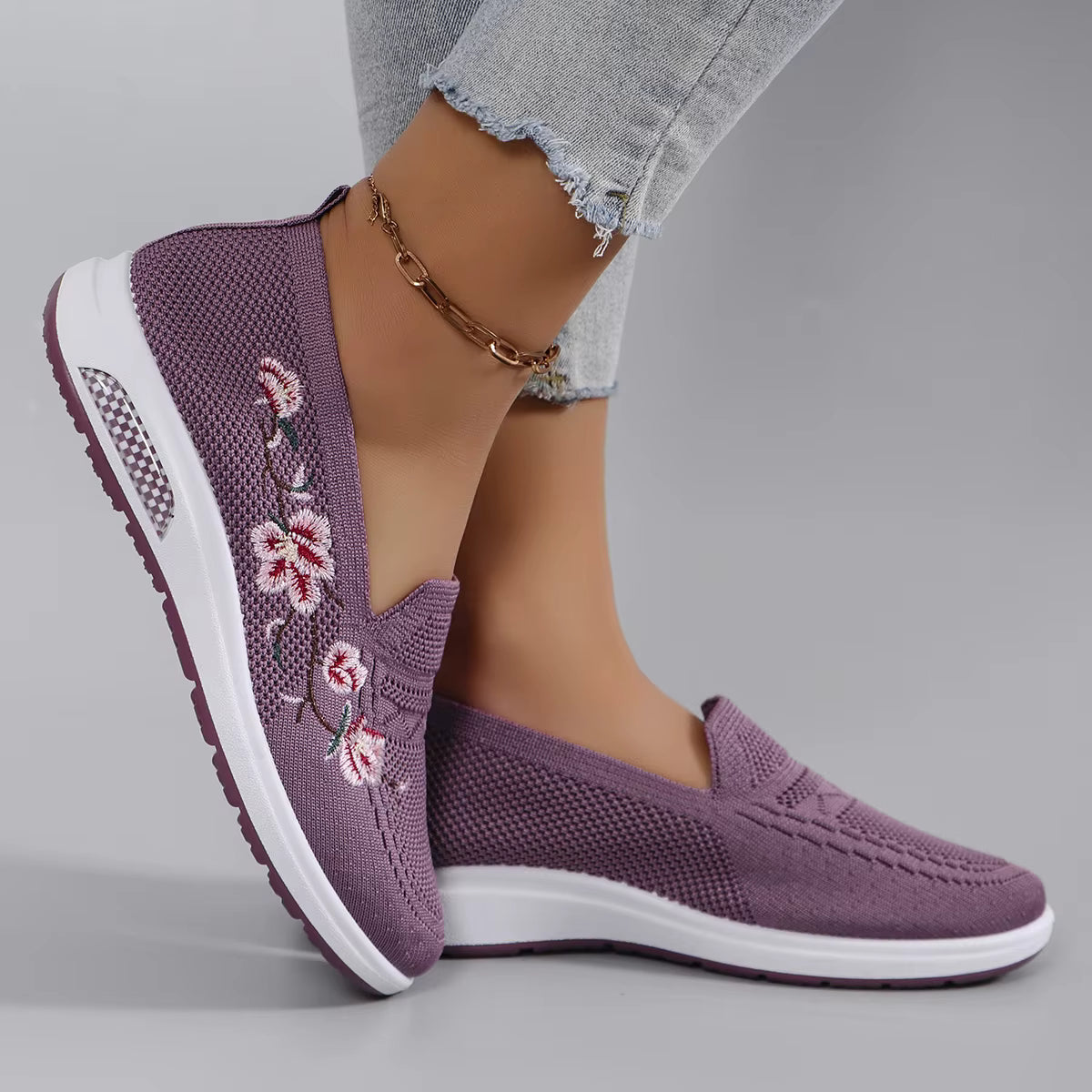Casual Fashionable Breathable Lightweight Wear-Resistant Sports Shoes